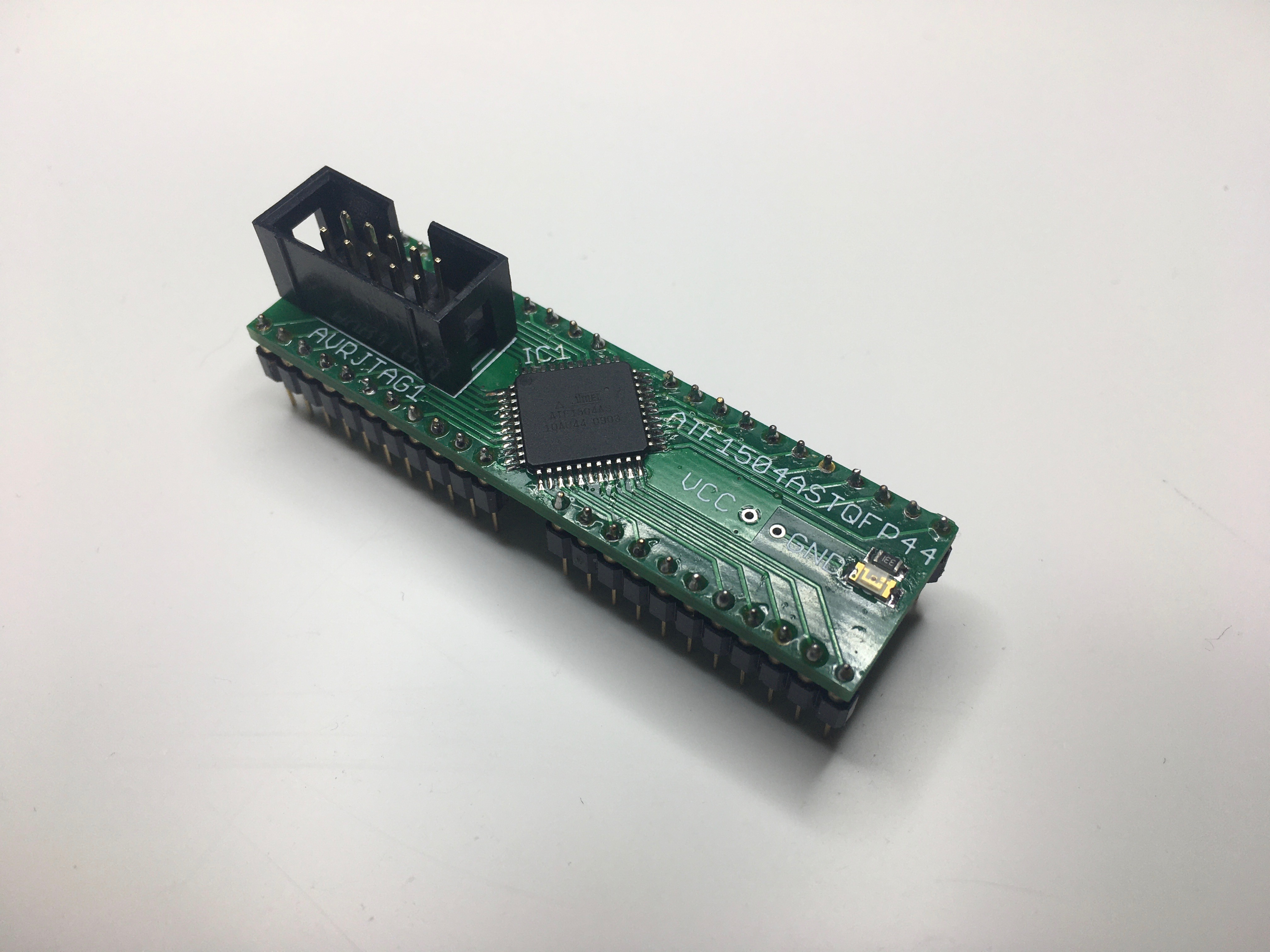 ATF1504 TQFP-44 Breadboard adapter